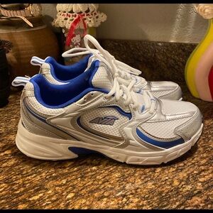 Avia White and Blue Running Shoes